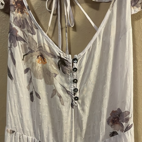 NWT Urban Outfitters Lavender Floral Ruffle Sleeve Tie Back Sheer Romper S - Picture 3 of 16